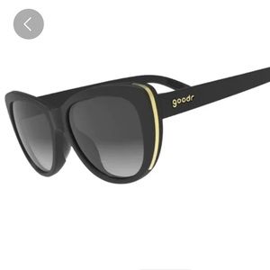 Goodr Runway sunnies - Breakfast stop at Tiffany’s